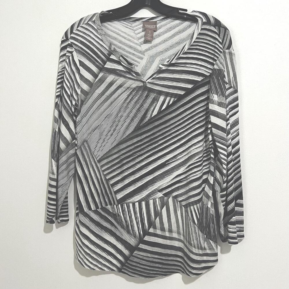 Chico’s Womens Size 1(M) Gray/White/Black Striped 3/4 Sleeve V-Neck Pullover Top